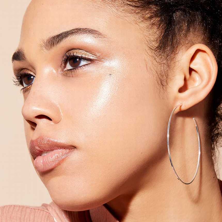  How To Use Highlighter When You Have Oily Pores and skin
